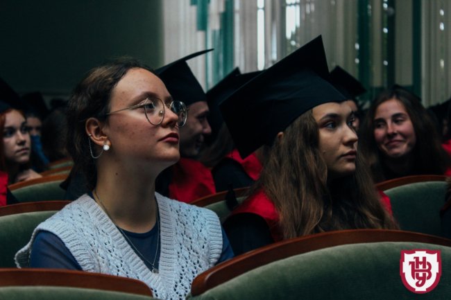 ВНУ імені Лесі Українки поповнився 4400 студентами. ФОТО