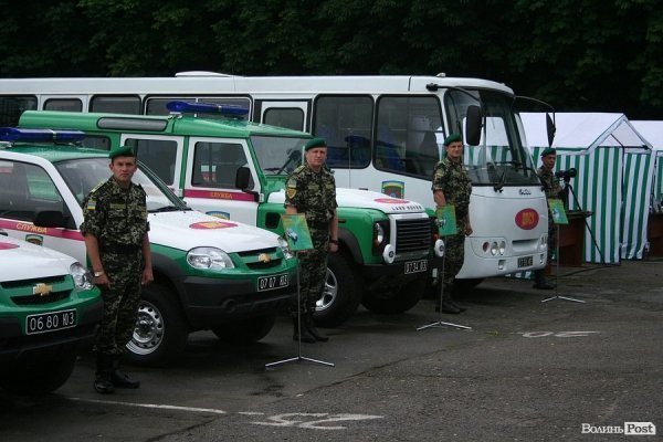 Луцьким прикордонникам надарували транспорту на 2,5 мільйона