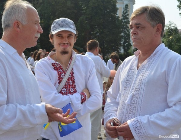 Депутати міської ради Володимир Никитюк, Андрій Калахан та депутат обласної ради Анатолій Вітів