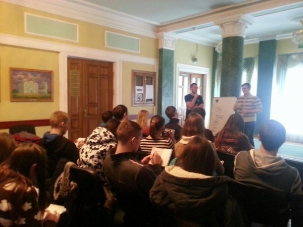 У Луцьку тренували націоналістів. ФОТО