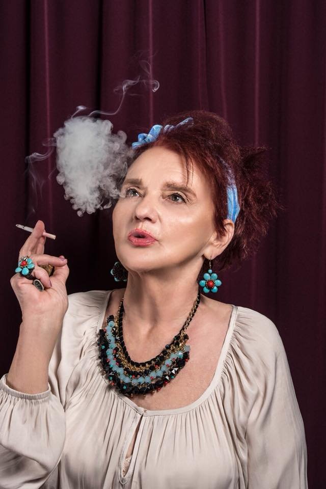 Розкішні перевтілення: як жінки Луцького геріатричного центру стали моделями. ФОТО