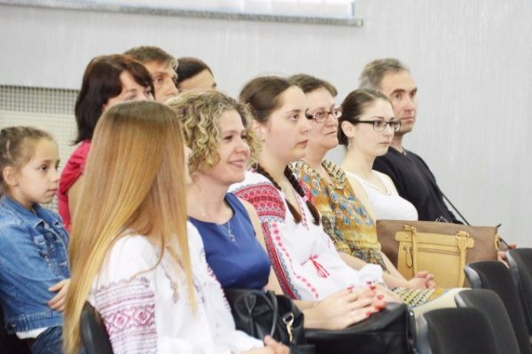 У Луцьку нагородили найкращих випускників. ФОТО