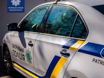 У центрі Луцька небайдужі затримали грабіжника, який обікрав магазин