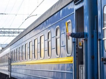 «Укрзалізниця» тимчасово призупинила продаж електронних квитків