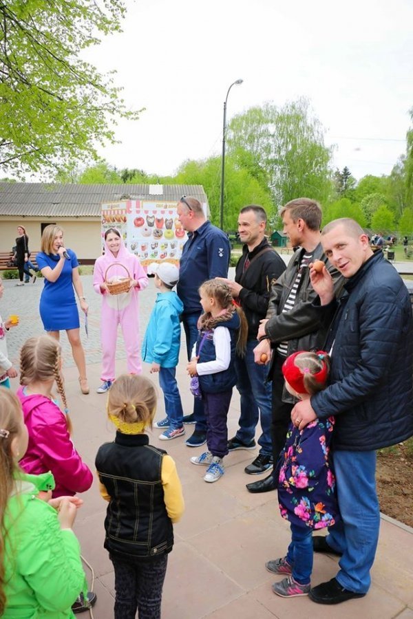 У Луцькому зоопарку продавали розмальовки, щоб нагодувати бездомних тварин. ФОТО 