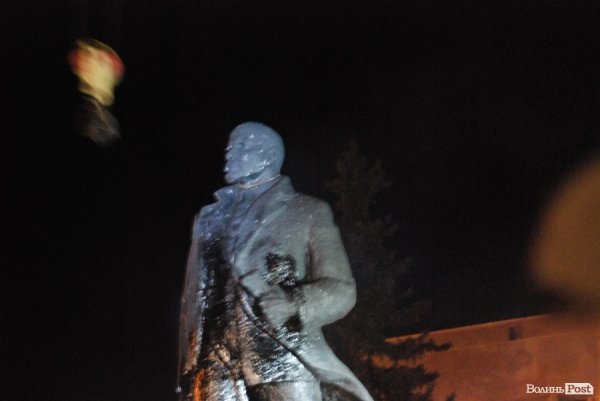 Як Волинь позбулася маневицького Леніна. ФОТО