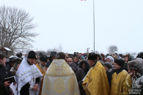 Як під Луцьком козаки і монахи купалися в крижаній воді. ФОТО