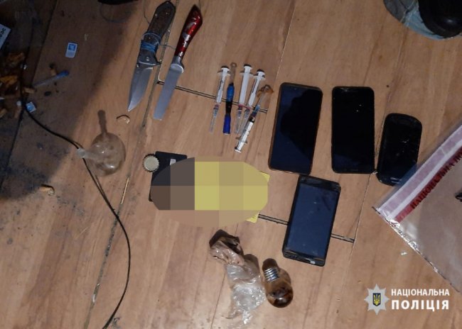 У Нововолинську поліцейські проводять масштабні обшуки. ФОТО