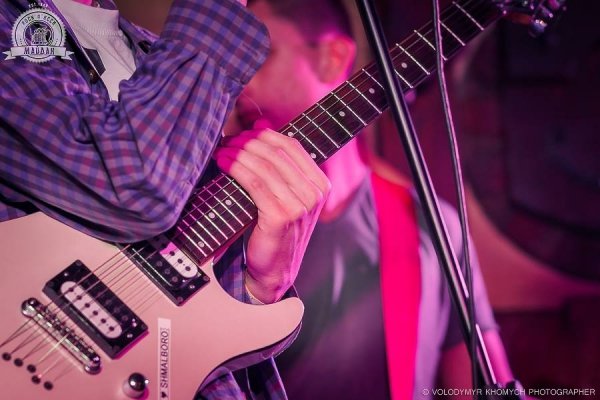 «Свято панк-року» в луцькому клубі. ФОТО