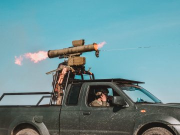 Росія продовжує завдавати ракетних ударів по військових та цивільних об’єктах по всій території України, – Генштаб