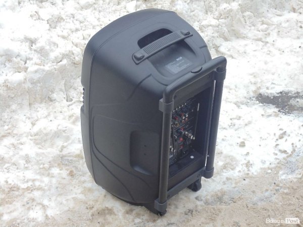 Мітинг під Волинською ОДА: свистки, протигази та заблоковані автомобілі. ФОТО. ВІДЕО