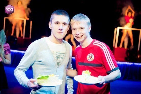 Фото футбольної вечірки в «трьошці»