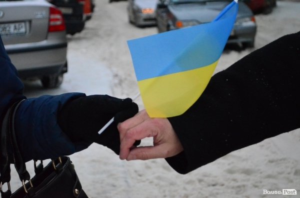 У Луцьку побудували «живий ланцюг». ФОТО