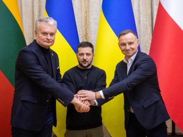 Президенти Литви та Польщі несподівано приїхали до Львова, де зустрілися з Зеленським