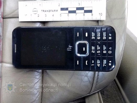 У Ковелі автозлодій-невдаха зачинився в машині