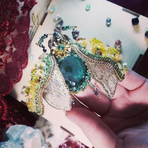 Як від Gucci: на Волині дівчина виготовляє неймовірні прикраси. ФОТО