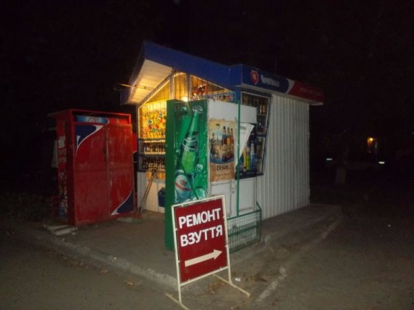 У Луцьку недобросовісні продавці у нічний час продають алкоголь. ФОТО