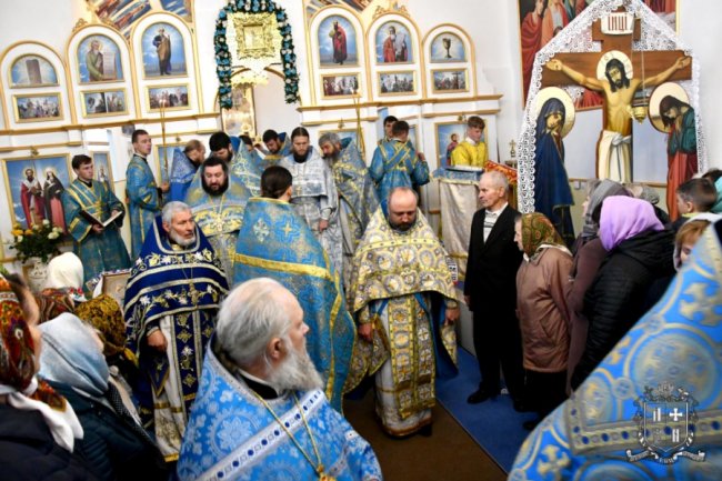 Очільник УПЦ (МП) Нафанаїл під Луцьком освятив храм. ФОТО