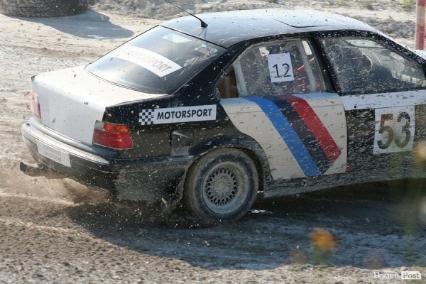 Під час автогонок під Луцьком перекинувся автомобіль. ФОТО