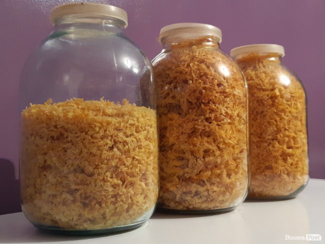 Депутатка Луцькради створює корисні солодощі, а весь прибуток спрямовує на армію. ФОТО 