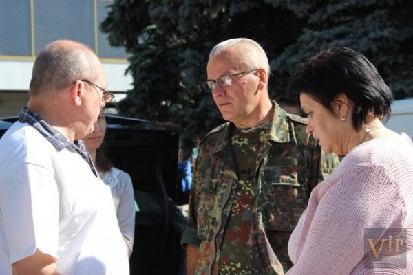 Добровольці з «Азову» вирушили на Схід. ФОТО