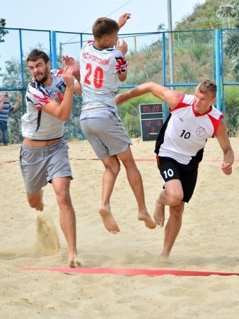 Лучани – срібні призери чемпіонату України з пляжного гандболу 