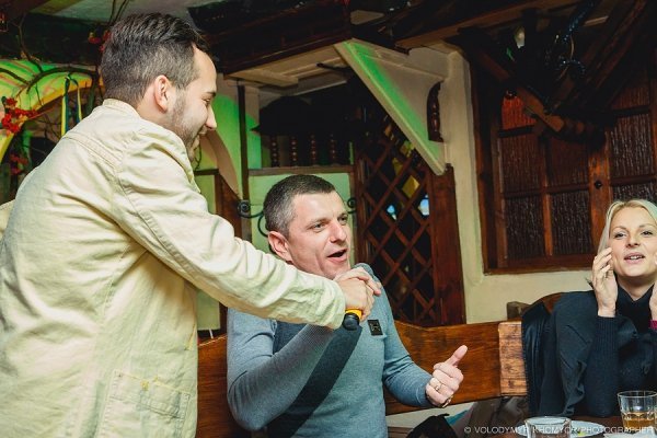 Як у Луцьку під час «Вечірки.UA» відбувалися «вибори». ФОТО