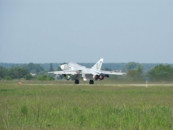 Луцьк авіаційний: літаки на військовому аеродромі. ФОТО