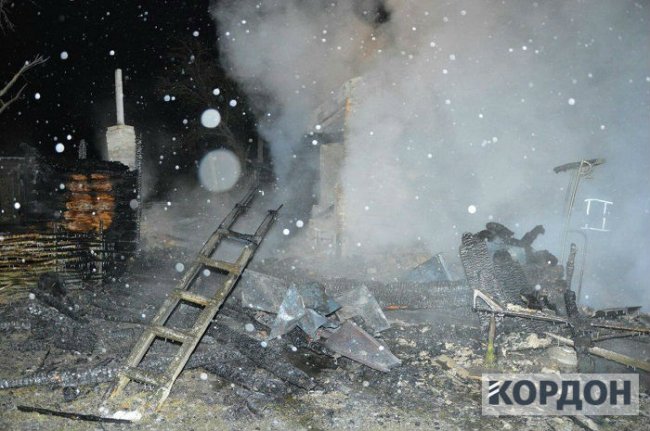 На Волині повністю згоріла хата, загинула людина. ФОТО