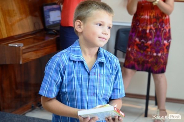 Виставка дитячих картин «Україна майбуття». ФОТО