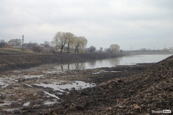 У Нововолинську відновлюють озеро