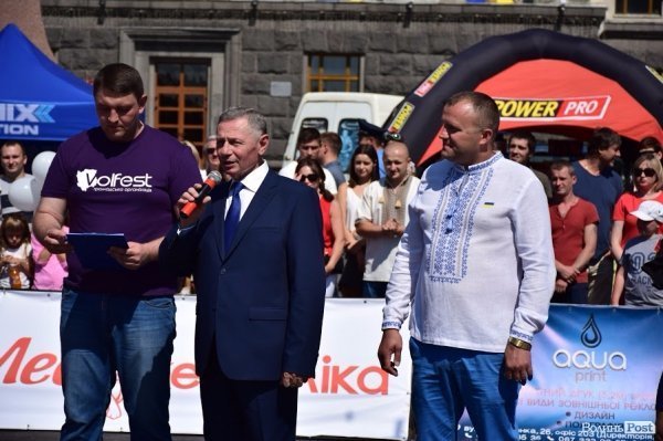 22 богатирі вражали лучан надзвичайною силою та міццю. ФОТО