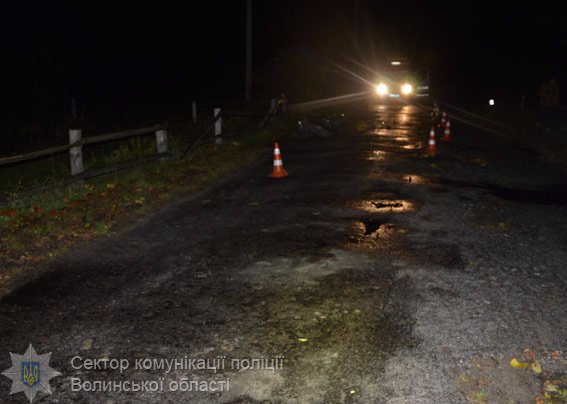 На Волині зіткнулись два мотоцикли: одна людина загинула, двоє в лікарні