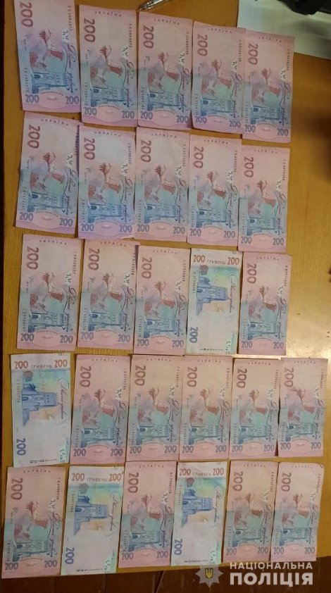 Завдали збитків на 30 тисяч гривень: у селі на Волині обікрали магазин