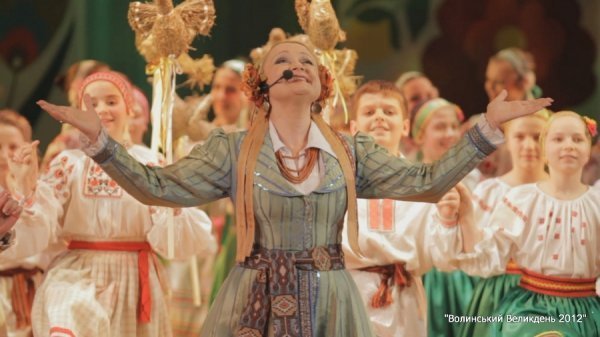 На «Волинському Великодні» на сцену вийшли майже сто учасників