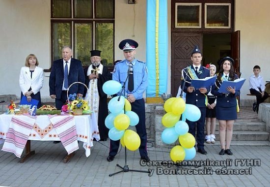 Очільник нацполіції області привітав ліцеїстів з останнім дзвоником. ФОТО