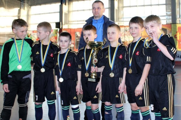 Як у Луцьку «зірки» нагороджували дітей. ФОТО