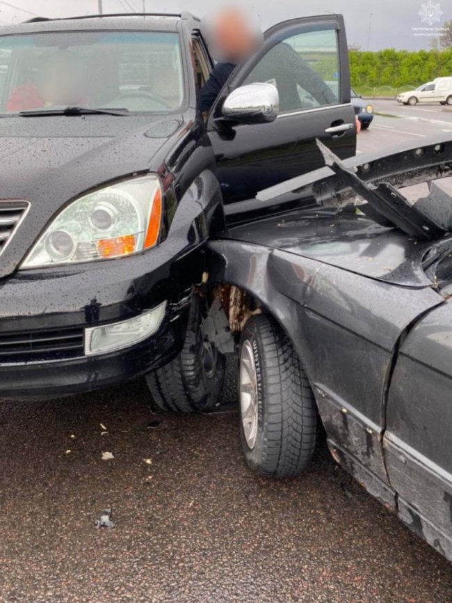 У Луцьку не розминулися BMW та Lexus