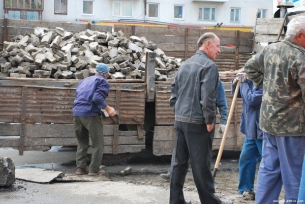 На Привокзальному майдані Луцька почали реконструкцію