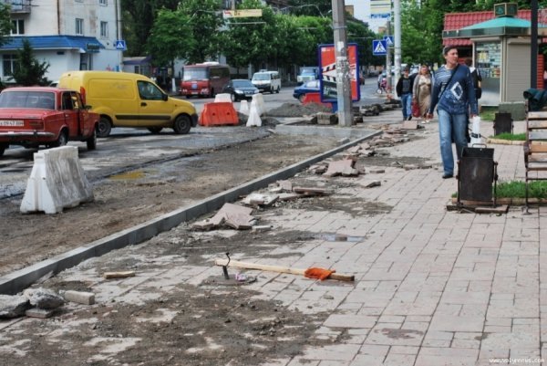 На Привокзальному майдані Луцька почали реконструкцію