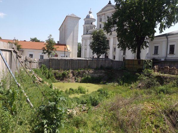 У Старому місті можуть зруйнуватися унікальні підземелля. ФОТО