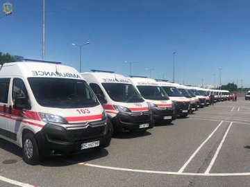 Медики Волині отримали нові карети «швидкої»: санітарний транспорт усіх районів - повністю оновлено 