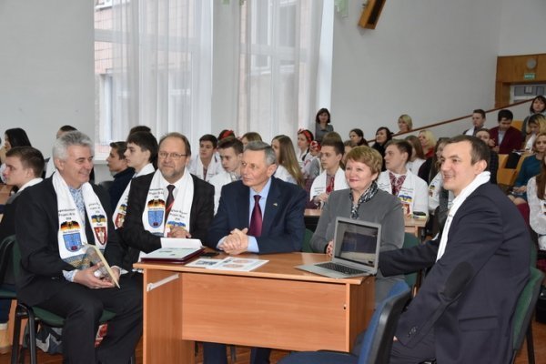 Луцьк, Німеччина, Волноваха: благодійний проект для школярів