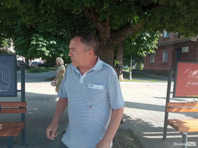 У центрі Луцька маршрутка збила чоловіка. ФОТО