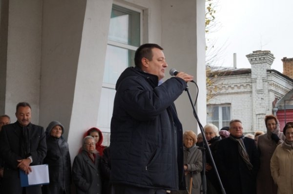 У Луцьку відкрили меморіальну дошку Віктору Чебліну. ФОТО