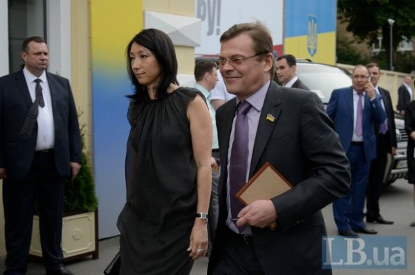 Мартиняк у смокінгу, Вітер у картатому піджаку: волиняни на вечірці у Порошенка. ФОТО