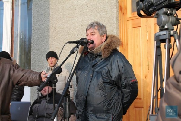 На мітинг у Нововолинську вийшло близько тисячі мешканців. ФОТО