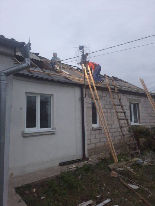 Вибухова хвиля і уламки ракет сьогодні пошкодили 12 будинків у Луцьку