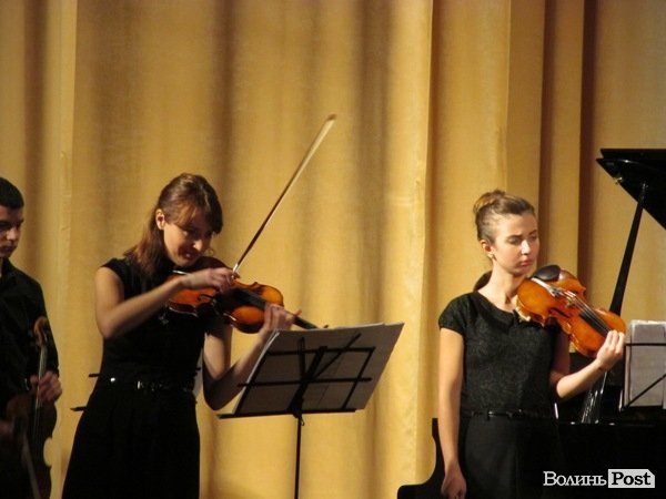 У Луцьку - концерт камерного оркестру. ФОТО