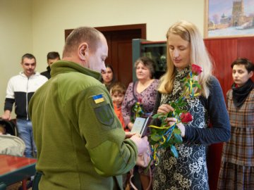 У Луцьку родинам загиблих Героїв вручили державні нагороди
